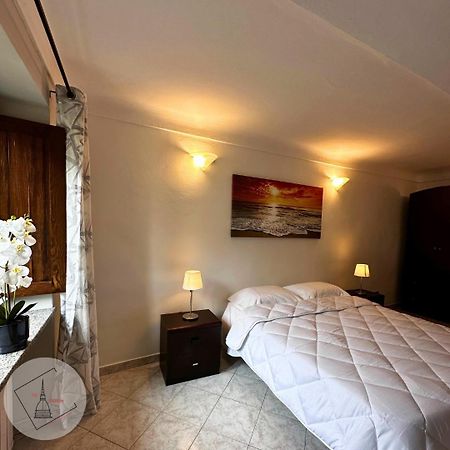 Tra Mole E Castello By To Room Turín Exterior foto